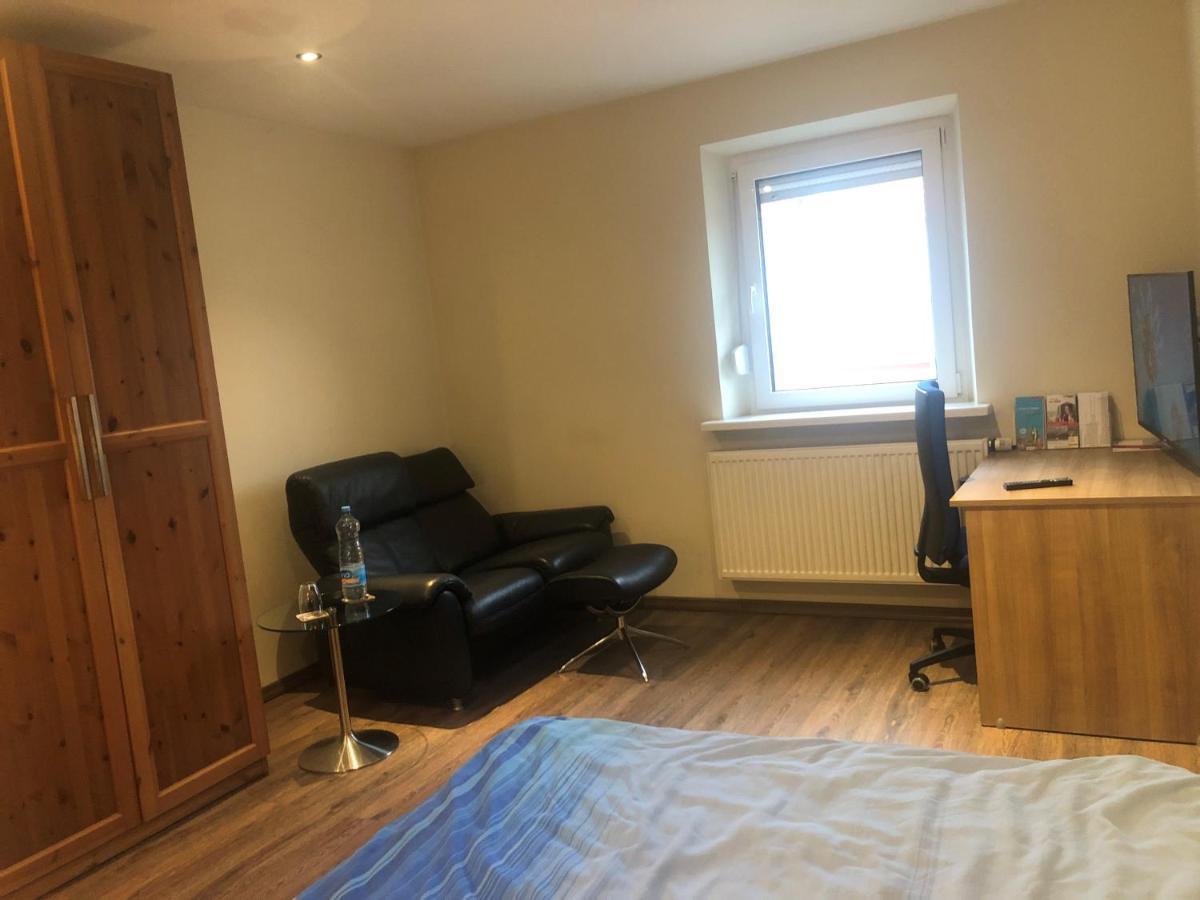 Calm Spacy Room, Own Modern Bath, Near Center, To 1 Person Or A Couple - Not Suitable For Craftsmen, Not Accepted - Privatly Rented Privatunterkunft