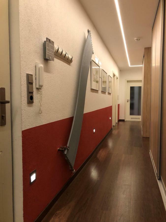 Calm Spacy Room, Own Modern Bath, Near Center, To 1 Person Or A Couple - Not Suitable For Craftsmen, Not Accepted - Privatly Rented Privatunterkunft