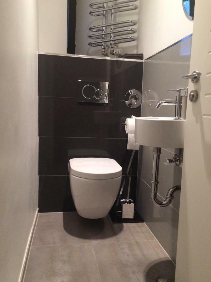 Calm Spacy Room, Own Modern Bath, Near Center, To 1 Person Or A Couple - Not Suitable For Craftsmen, Not Accepted - Privatly Rented Nürnberg