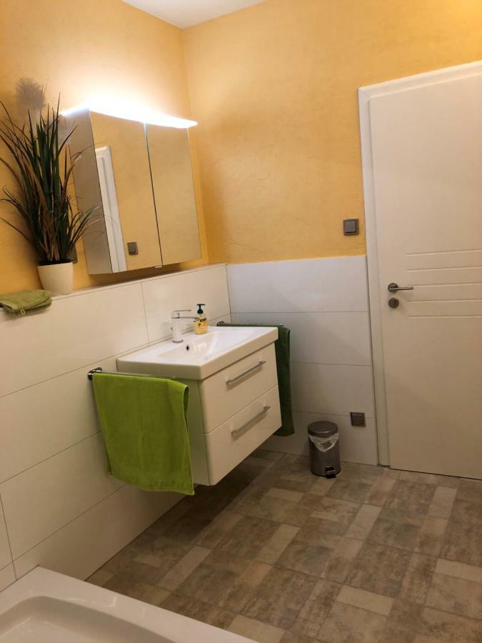 Calm Spacy Room, Own Modern Bath, Near Center, To 1 Person Or A Couple - Not Suitable For Craftsmen, Not Accepted - Privatly Rented Nürnberg